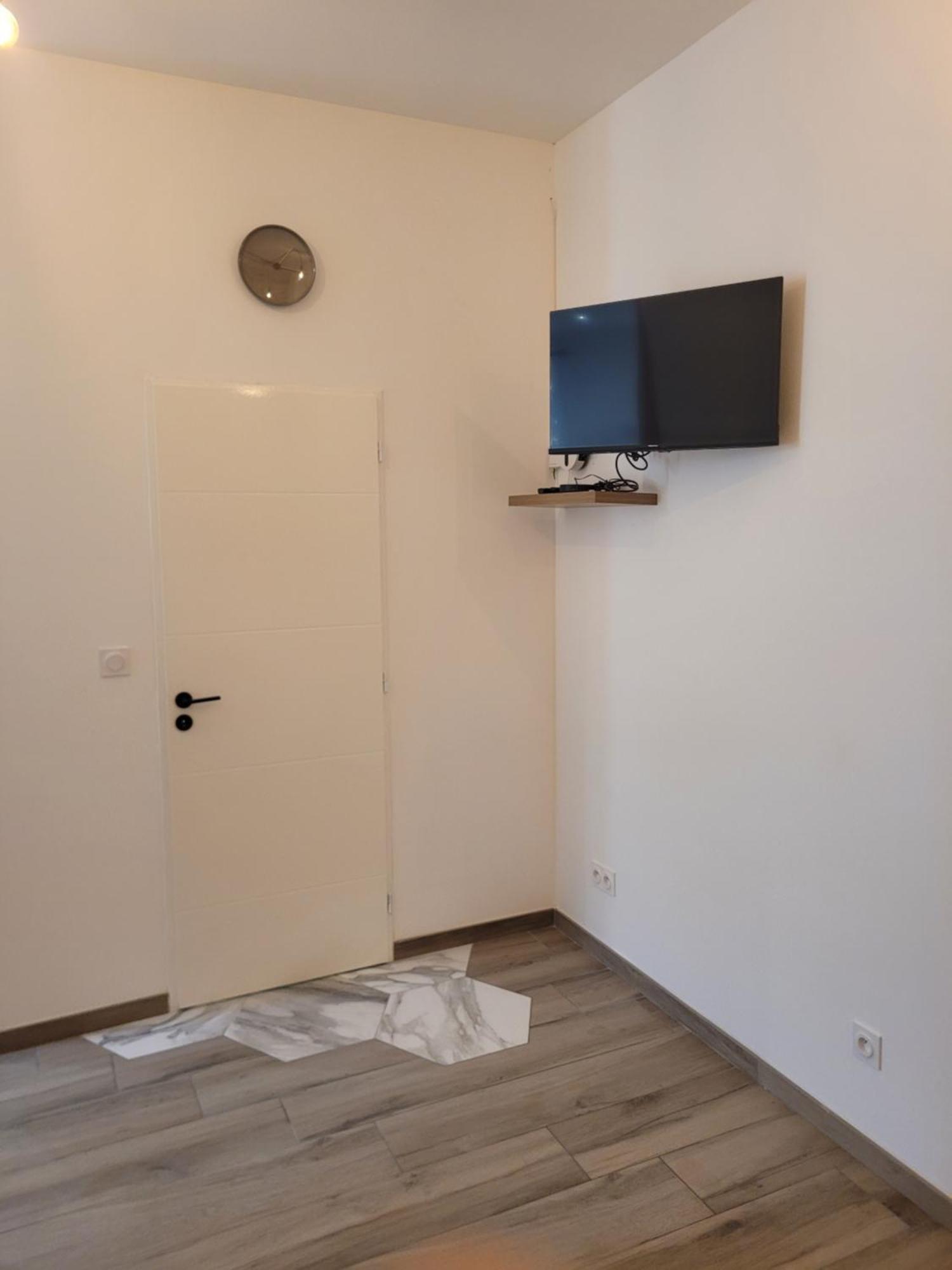 Appartement Secteur Gare Et Place De La Comedie, Wifi & Climatisation Монпелие Екстериор снимка