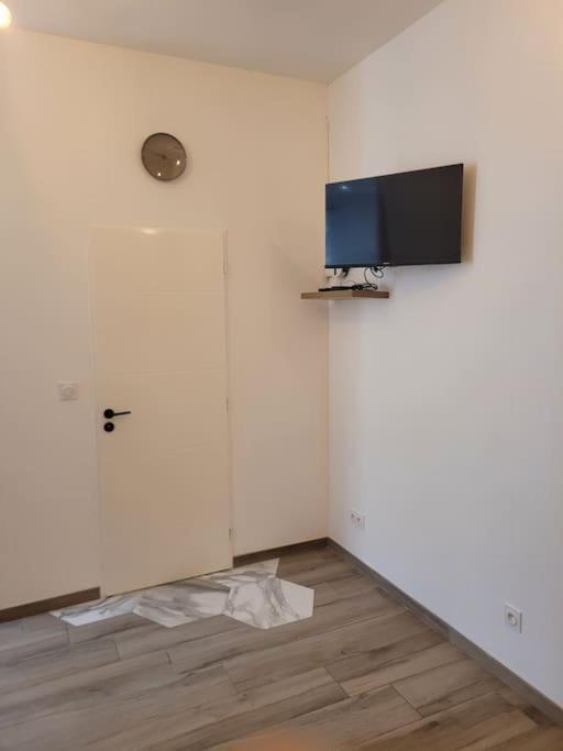 Appartement Secteur Gare Et Place De La Comedie, Wifi & Climatisation Монпелие Екстериор снимка